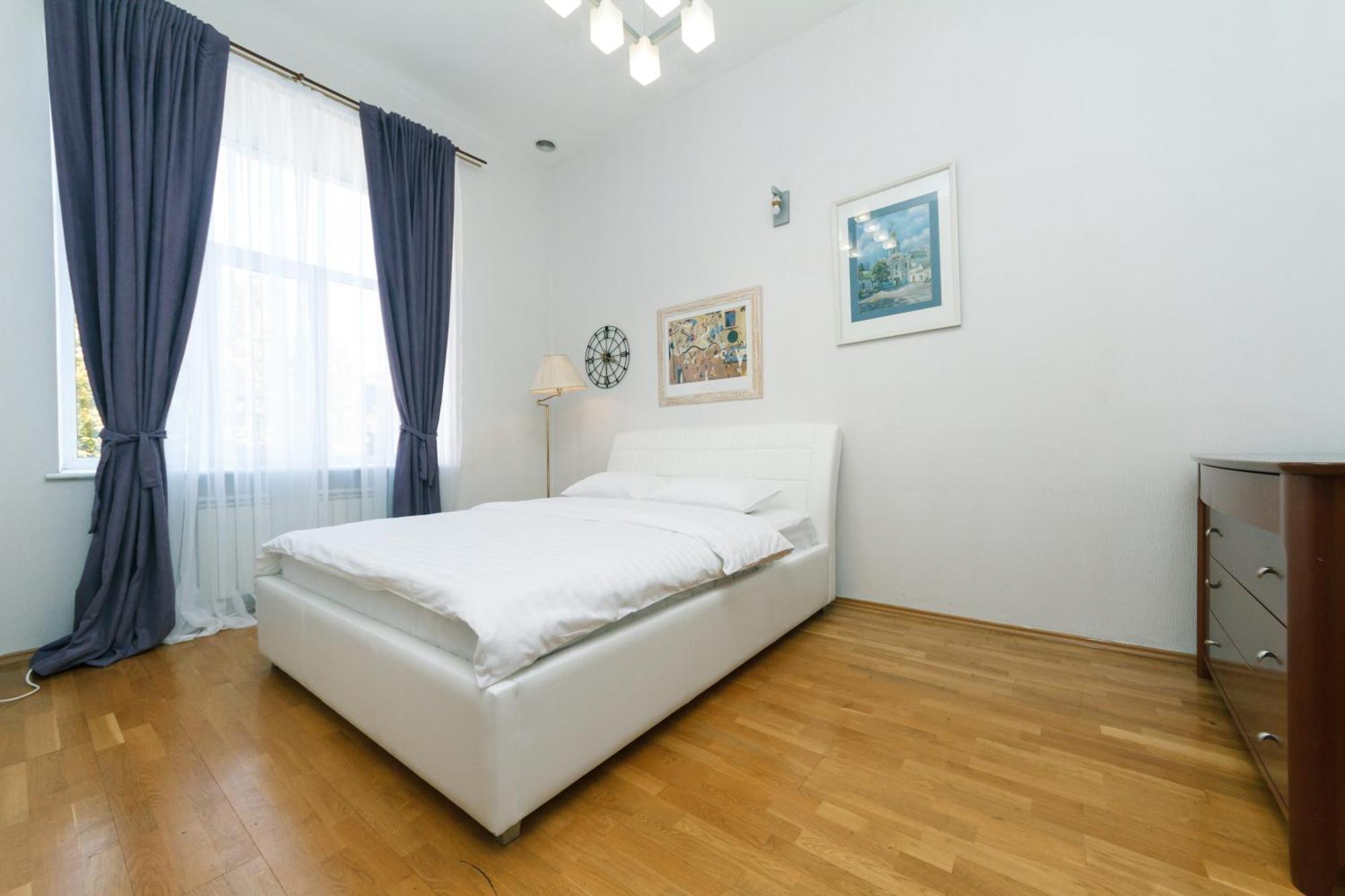Апартаменты Lux Near Maidan, Khreschutyk 3Br Киев Экстерьер фото